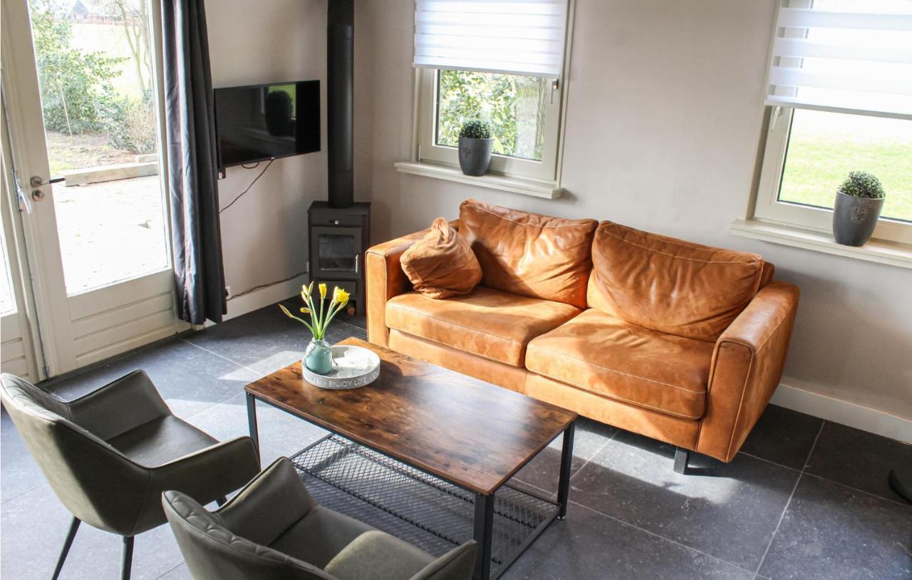 2 Bedroom Nice Home In Bornerbroek Weleveld ภายนอก รูปภาพ